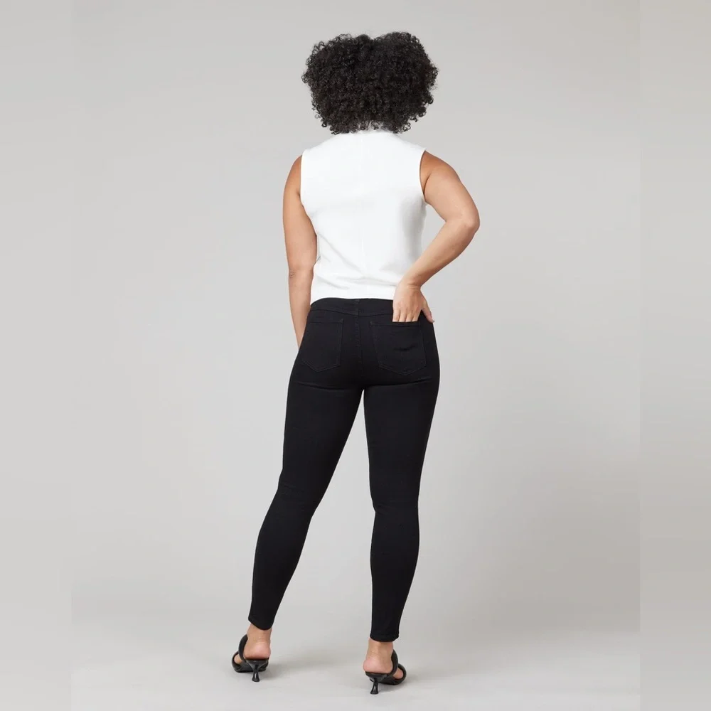 Spanx Black Skinny Jeans, Petite Size: M 🆕 with 🏷 - Picture 2 of 6